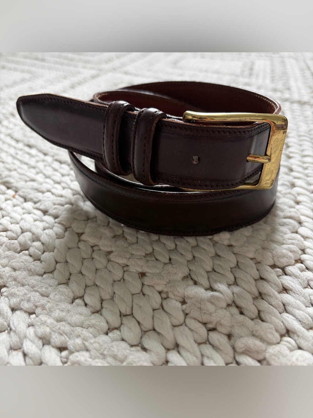 COLE HAAN Classic Brown Leather Mens Belt Gold Buckle Size 38